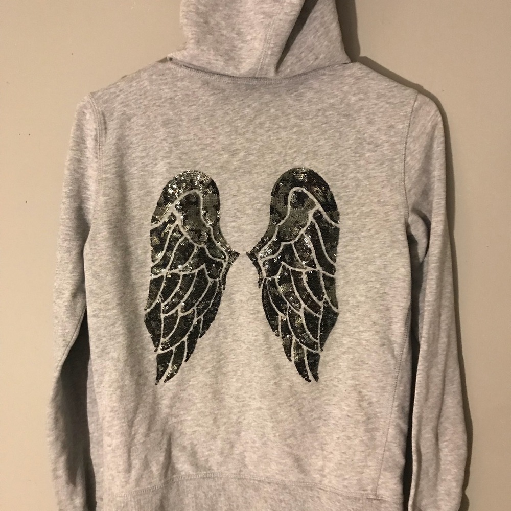 VS zip up